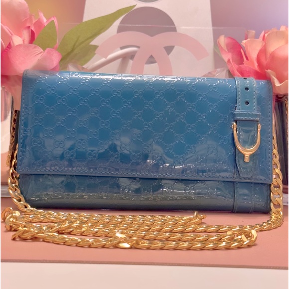 Gucci Handbags - Teal Gucci Patent Leather Wallet With Chain 🩵💛 🩵Crossbody w Box